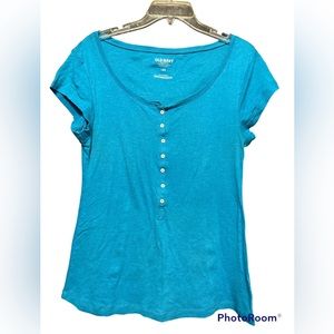 Old Navy top. Good used condition, size L.